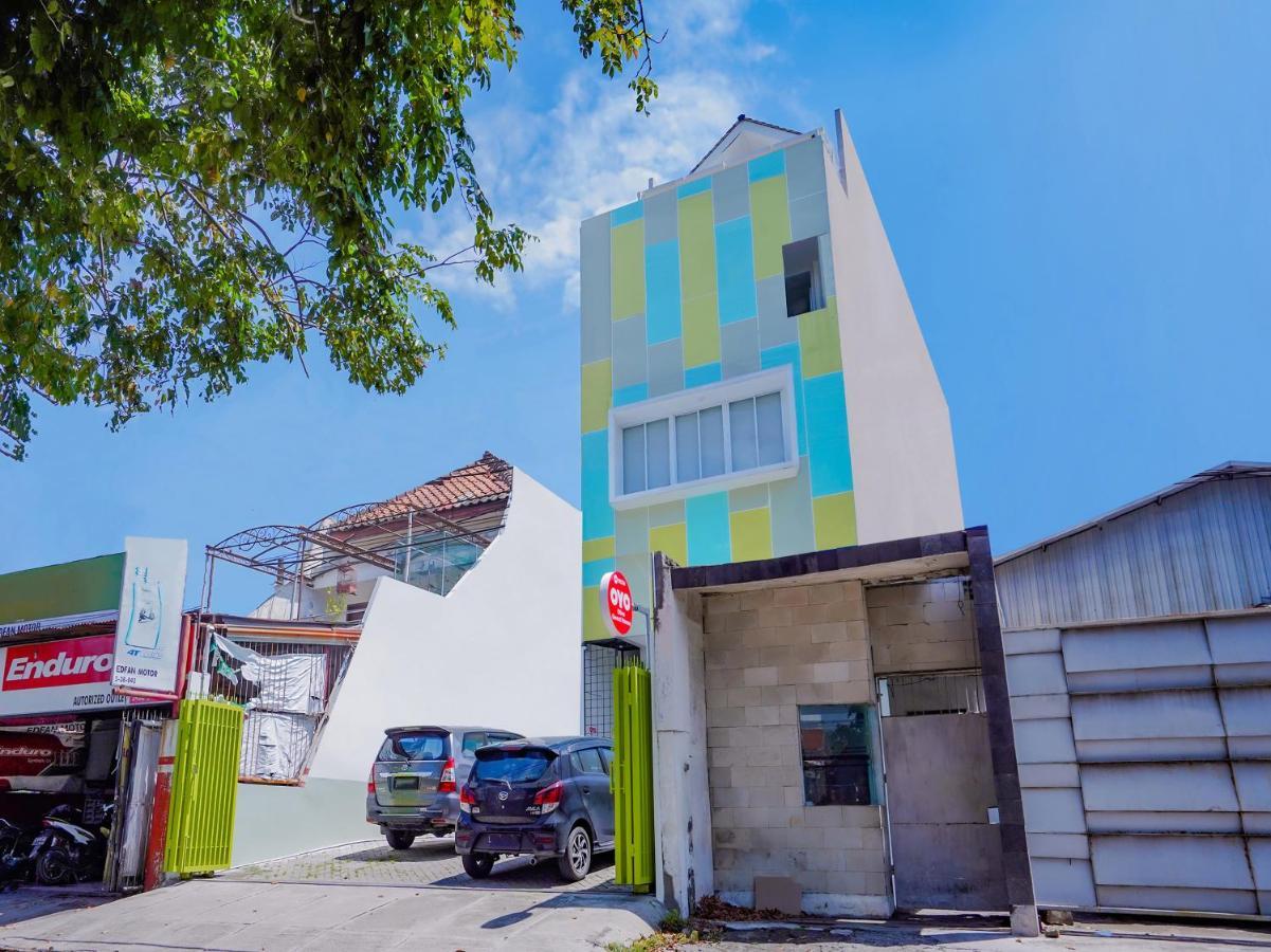 Super Oyo Capital O 90336 Olive Guest House Surabaya Exterior foto